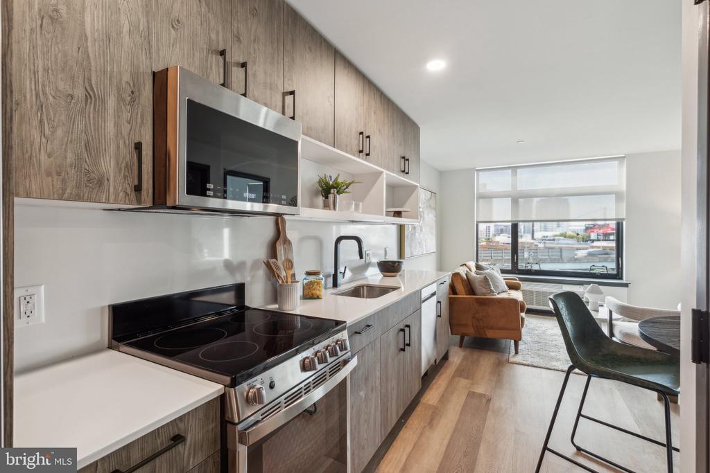 1122 FRANKFORD AVENUE Unit: 202