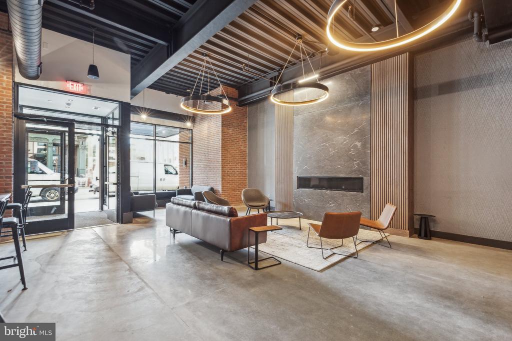 1122 FRANKFORD AVENUE Unit: 202