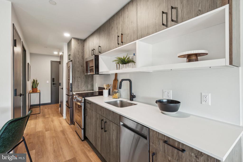 1122 FRANKFORD AVENUE Unit: 202