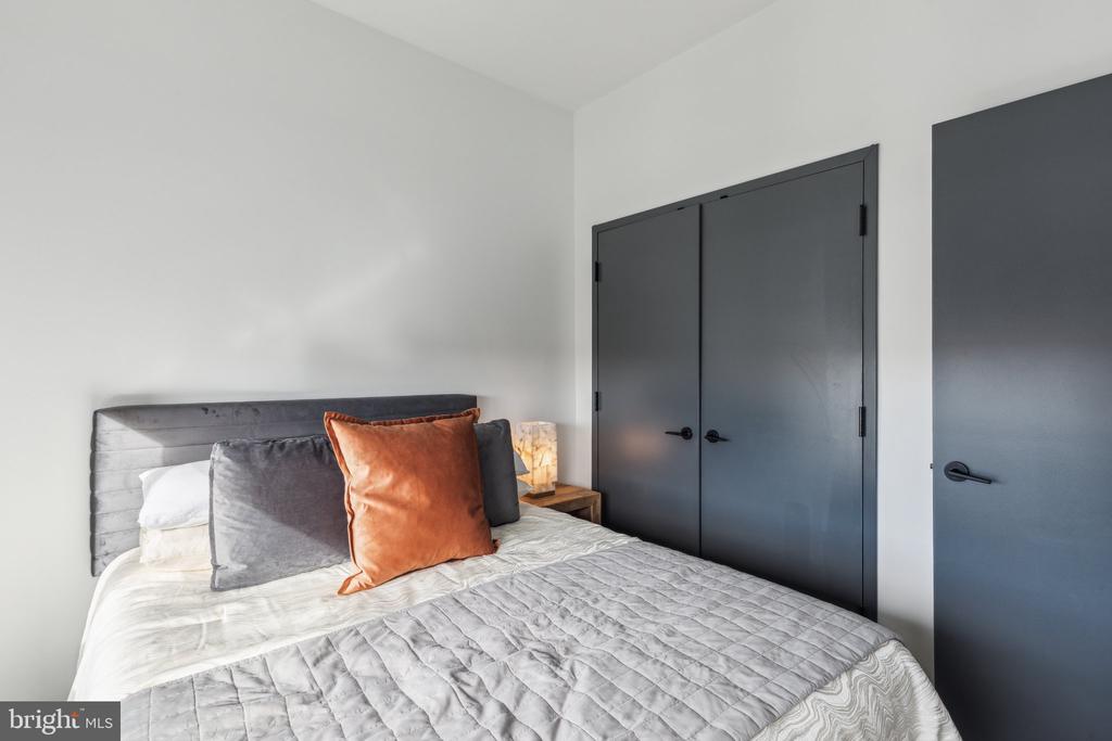 1122 FRANKFORD AVENUE Unit: 202