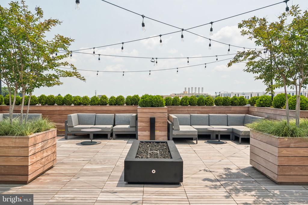 1122 FRANKFORD AVENUE Unit: 501