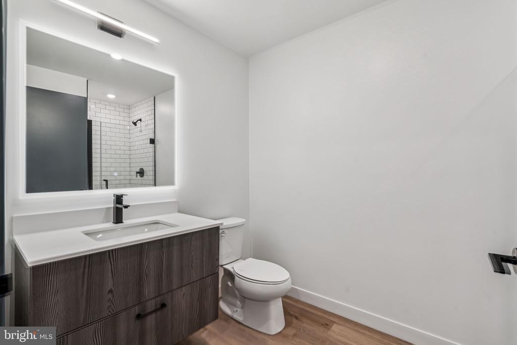 1122 FRANKFORD AVENUE Unit: 501