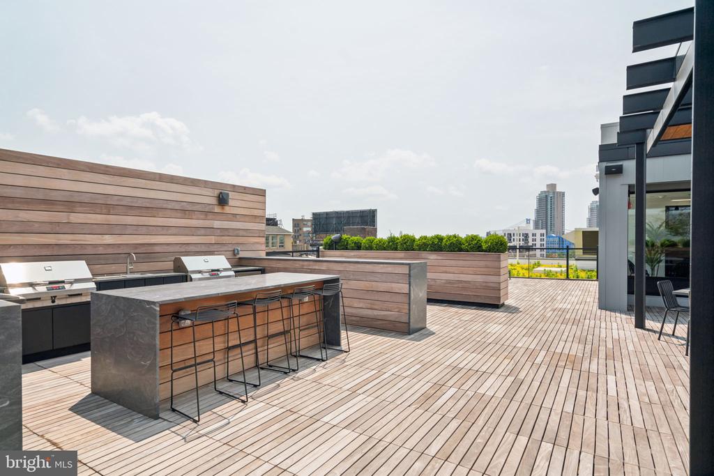 1122 FRANKFORD AVENUE Unit: 501