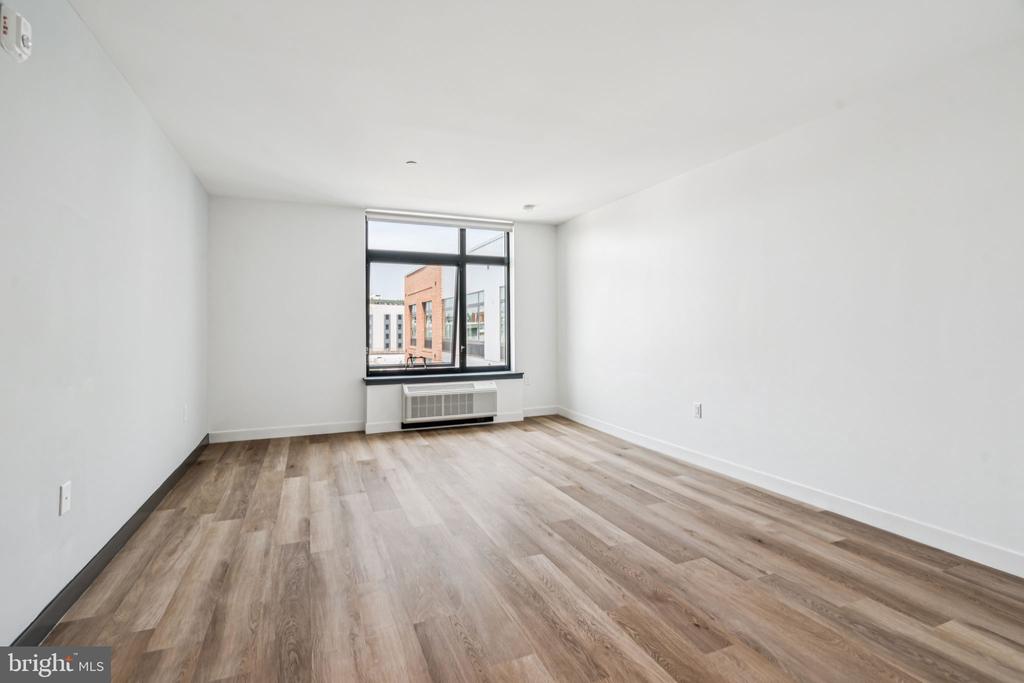 1122 FRANKFORD AVENUE Unit: 501