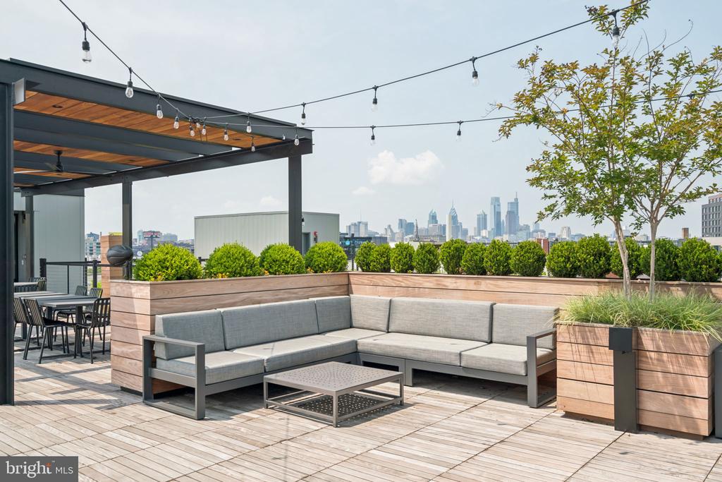 1122 FRANKFORD AVENUE Unit: 501