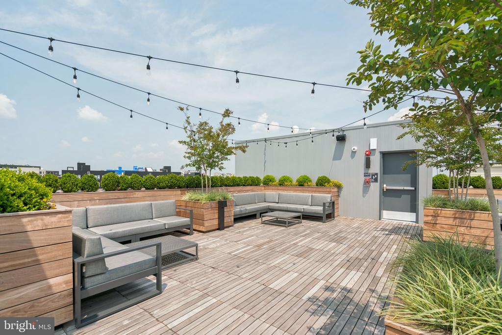 1122 FRANKFORD AVENUE Unit: 501