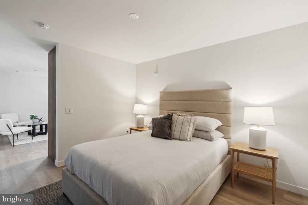 1122 FRANKFORD AVENUE Unit: 219