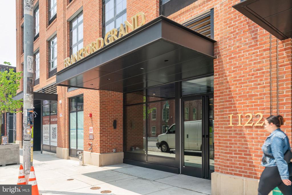 1122 FRANKFORD AVENUE Unit: 219