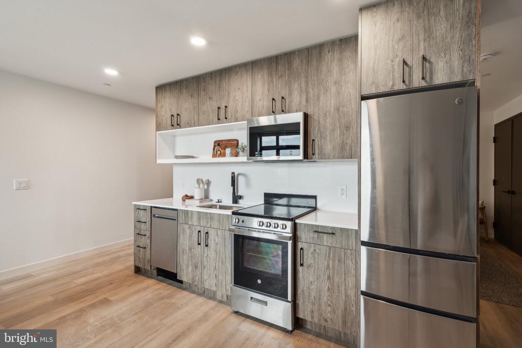1122 FRANKFORD AVENUE Unit: 219
