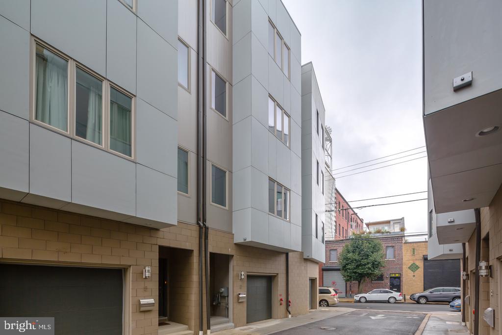 826 N 3RD STREET Unit: 2