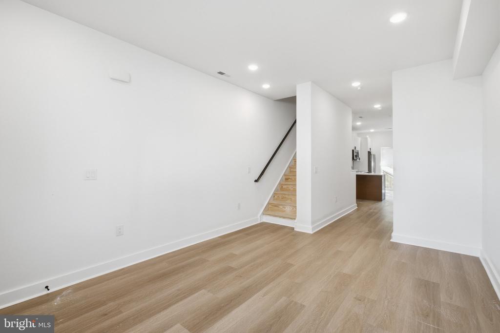 2613 N 12TH STREET