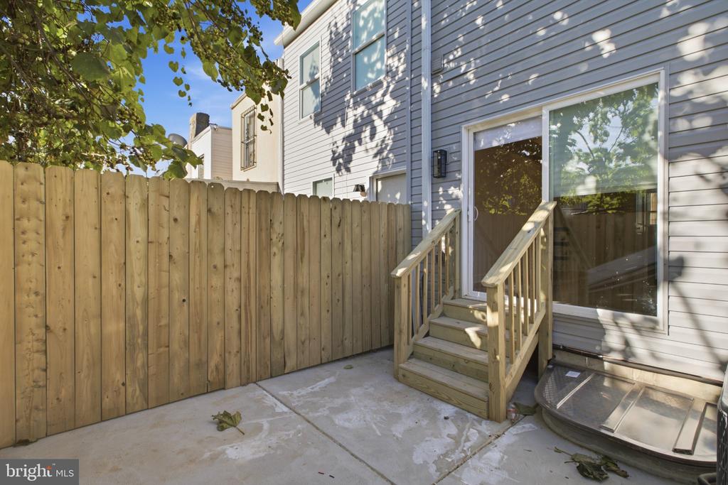 2613 N 12TH STREET