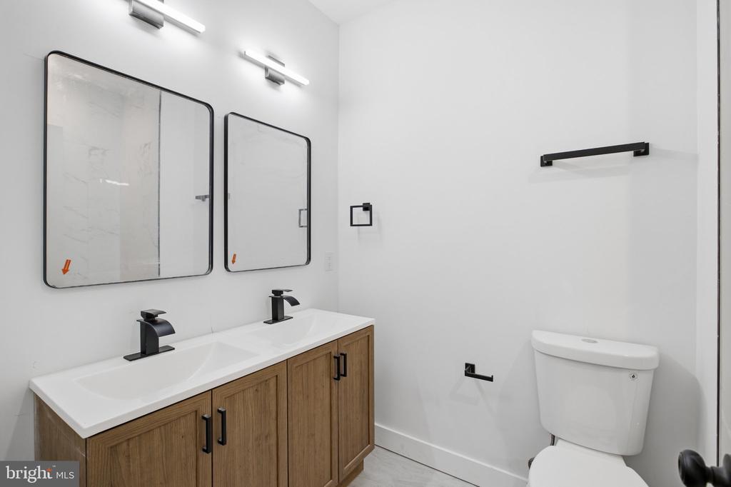 2449 N 6TH STREET Unit: 2