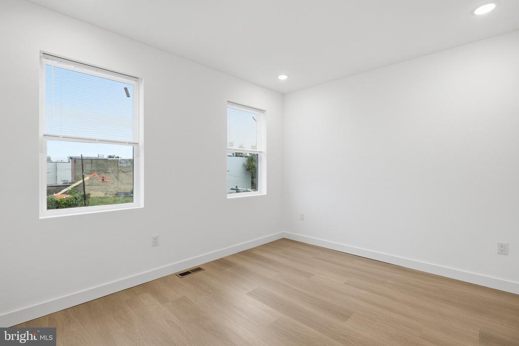 2449 N 6TH STREET Unit: 2