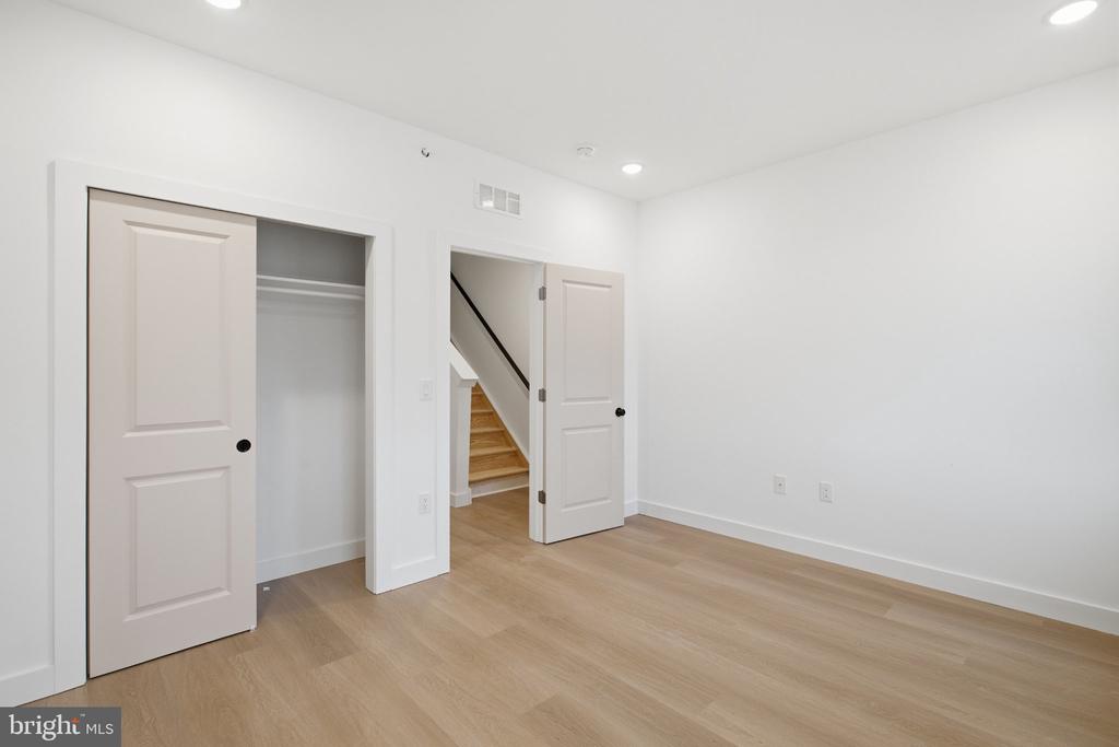 2449 N 6TH STREET Unit: 2