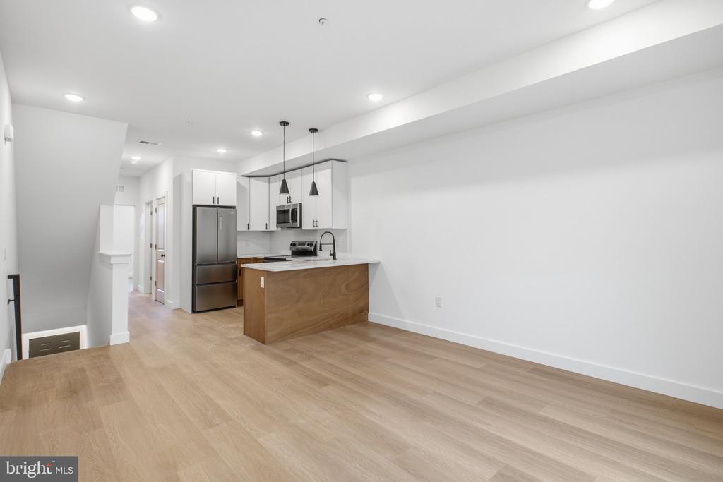 2449 N 6TH STREET Unit: 2