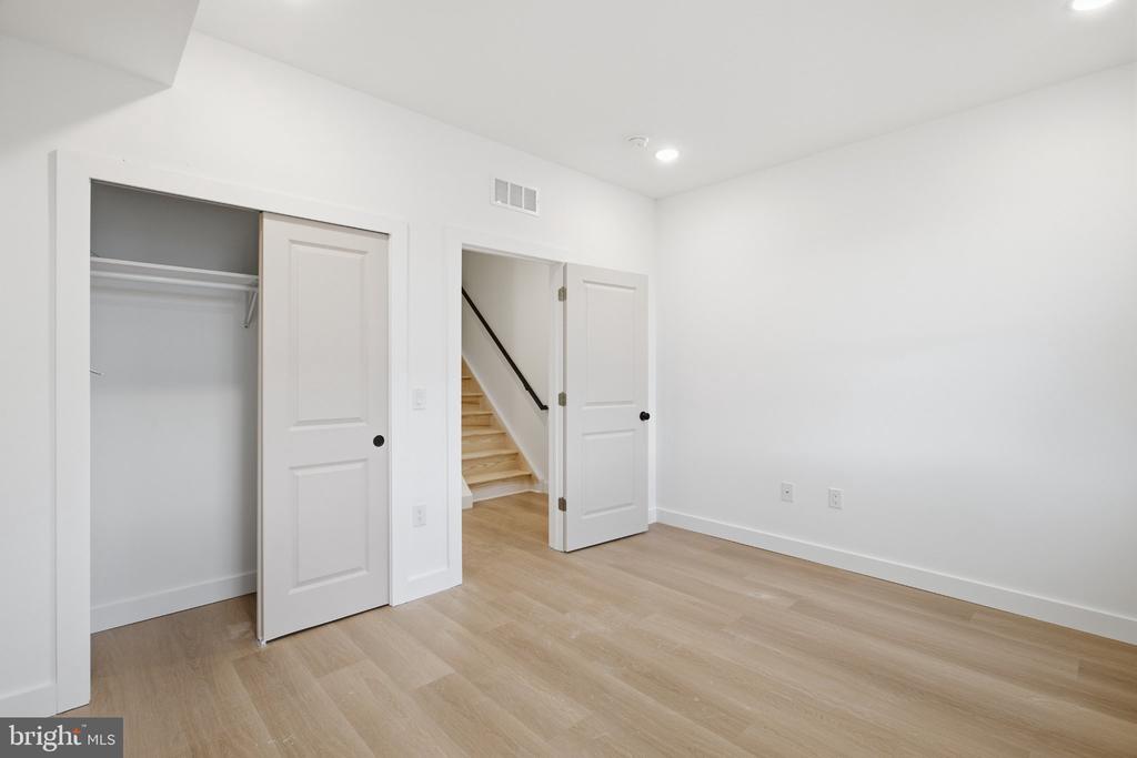 2449 N 6TH STREET Unit: 2