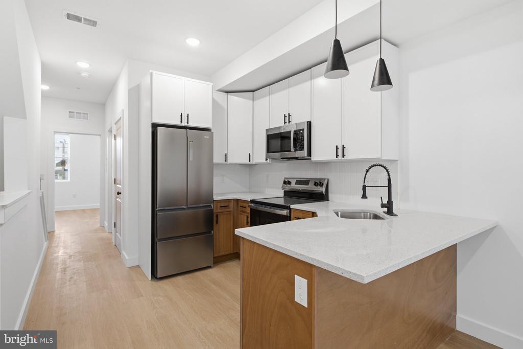 2449 N 6TH STREET Unit: 2