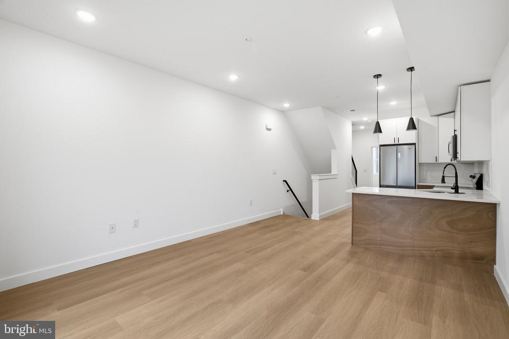 2449 N 6TH STREET Unit: 2