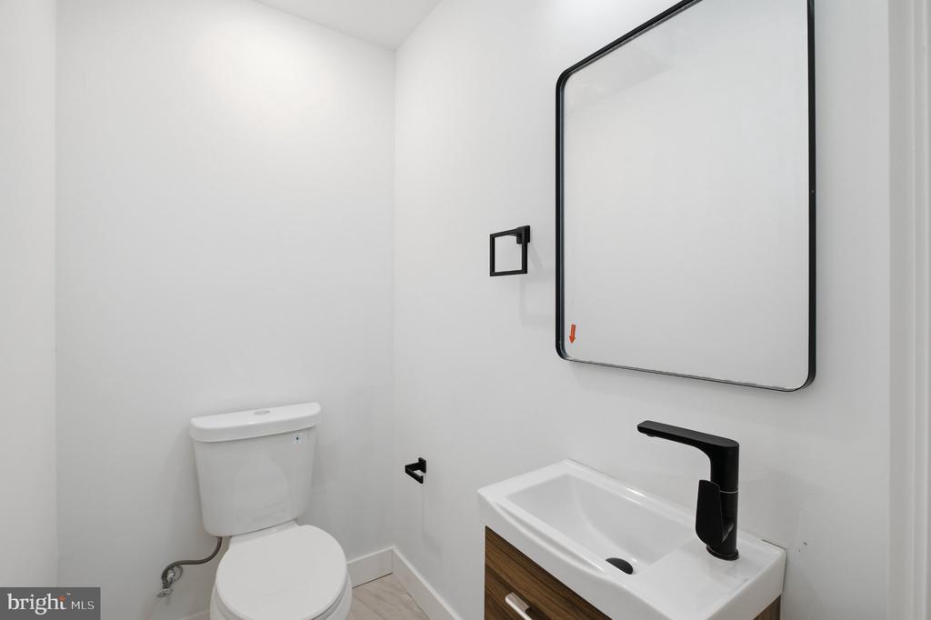 2449 N 6TH STREET Unit: 2