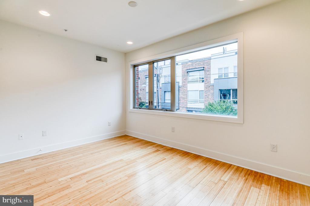 919 N 5TH STREET Unit: 7