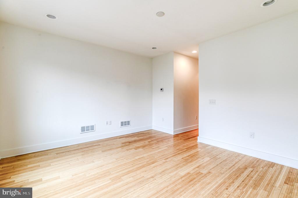 919 N 5TH STREET Unit: 7