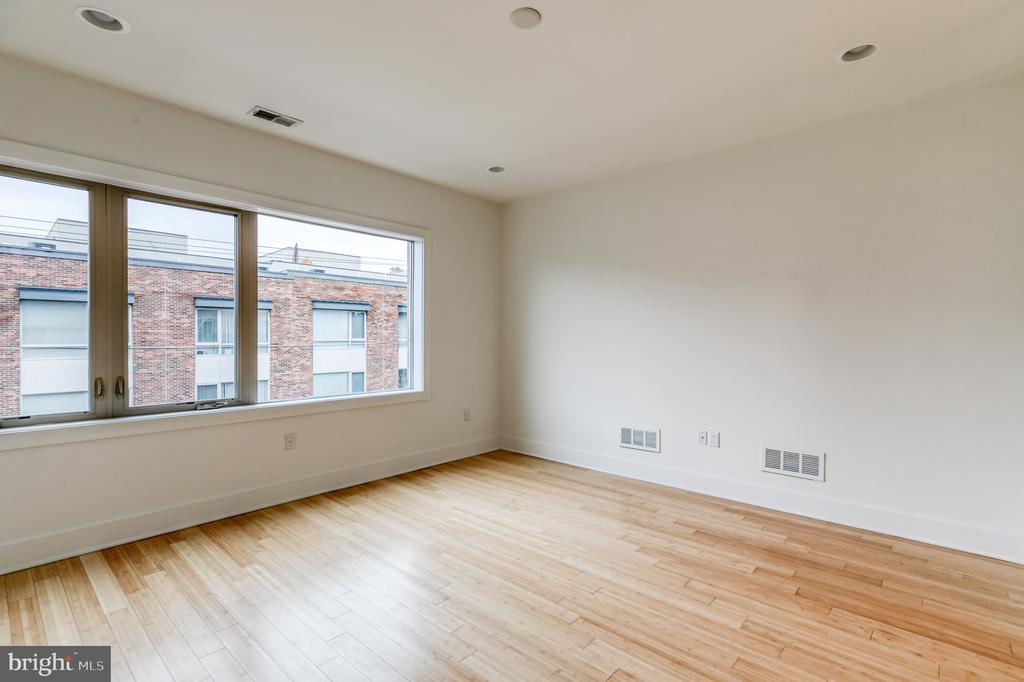 919 N 5TH STREET Unit: 7