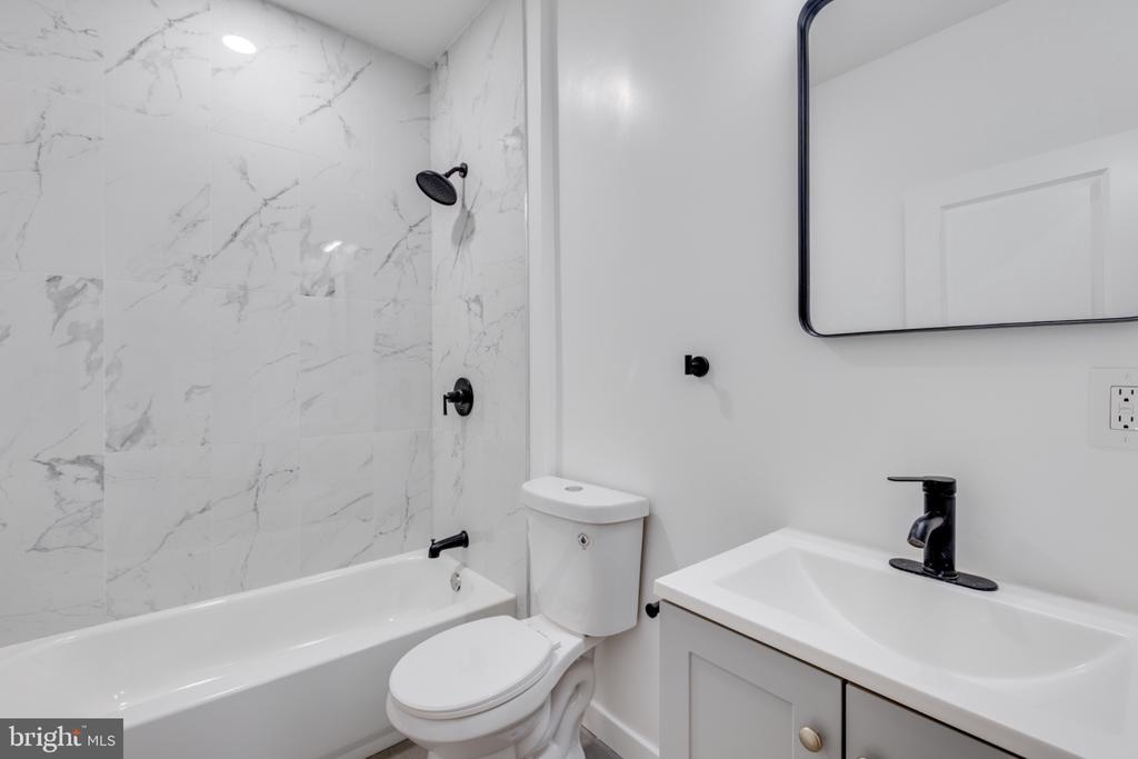 3657 OLD YORK ROAD Unit: 1