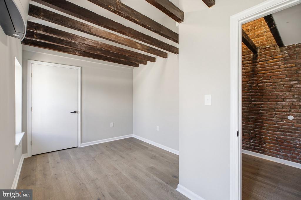 1632 MOUNT VERNON STREET Unit: PH