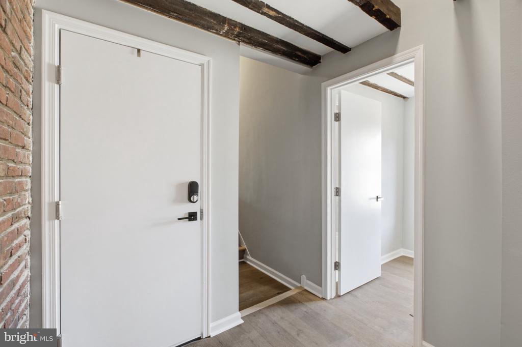 1632 MOUNT VERNON STREET Unit: PH