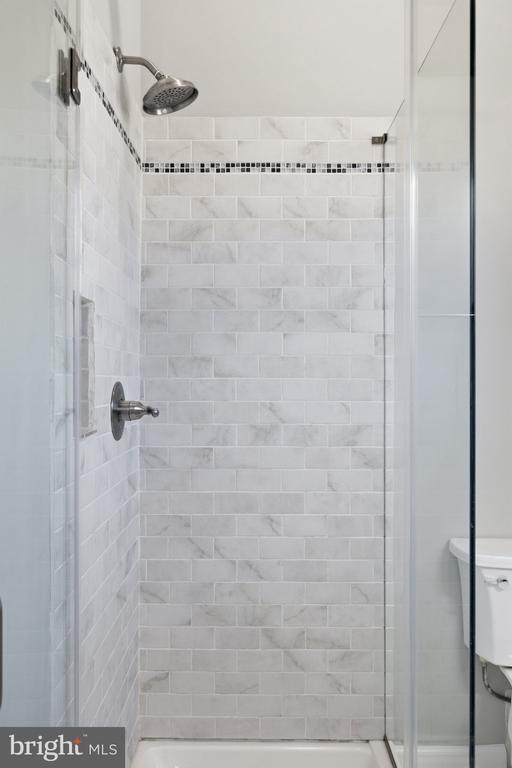 1632 MOUNT VERNON STREET Unit: PH