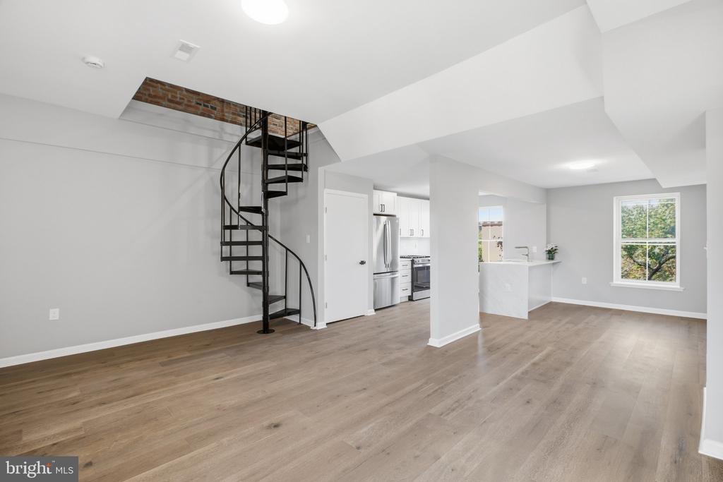 1632 MOUNT VERNON STREET Unit: PH