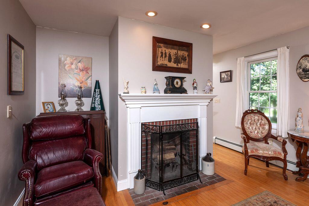 38 Pine Mountain Road
