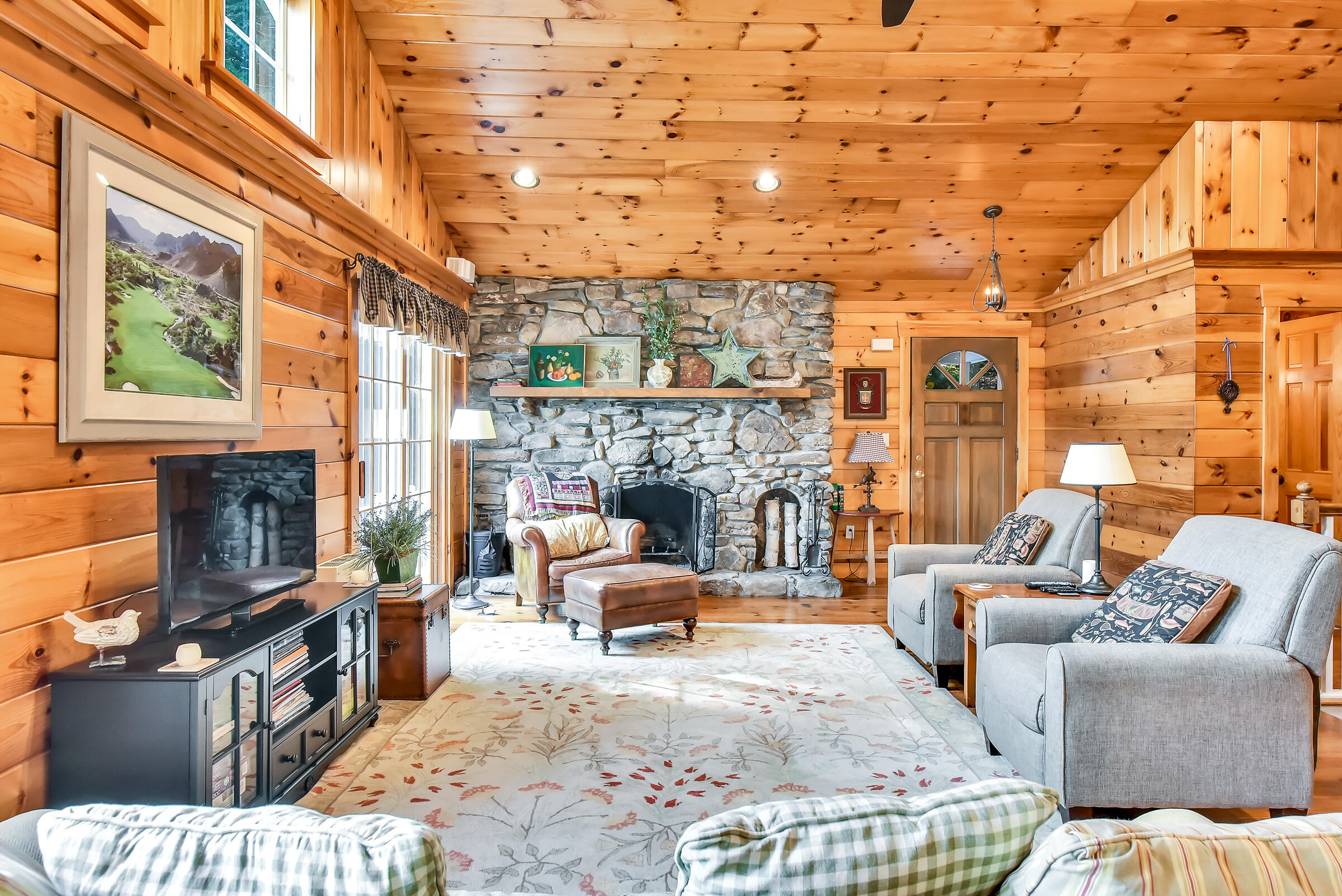 76 Pine Point Lane