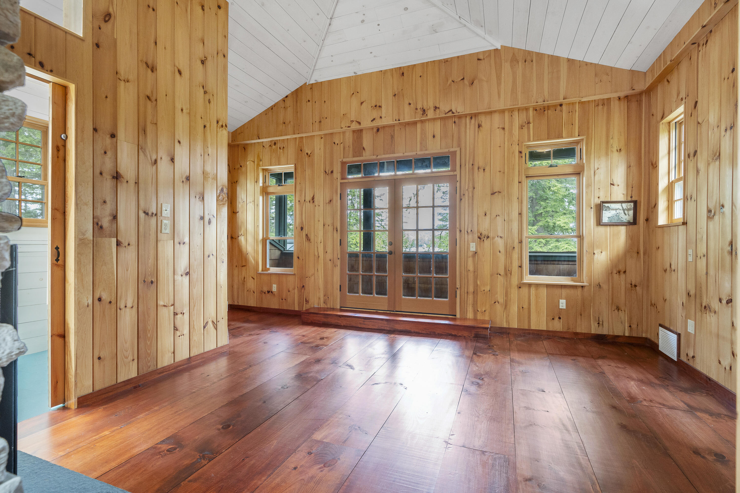 389 Castle Island Road