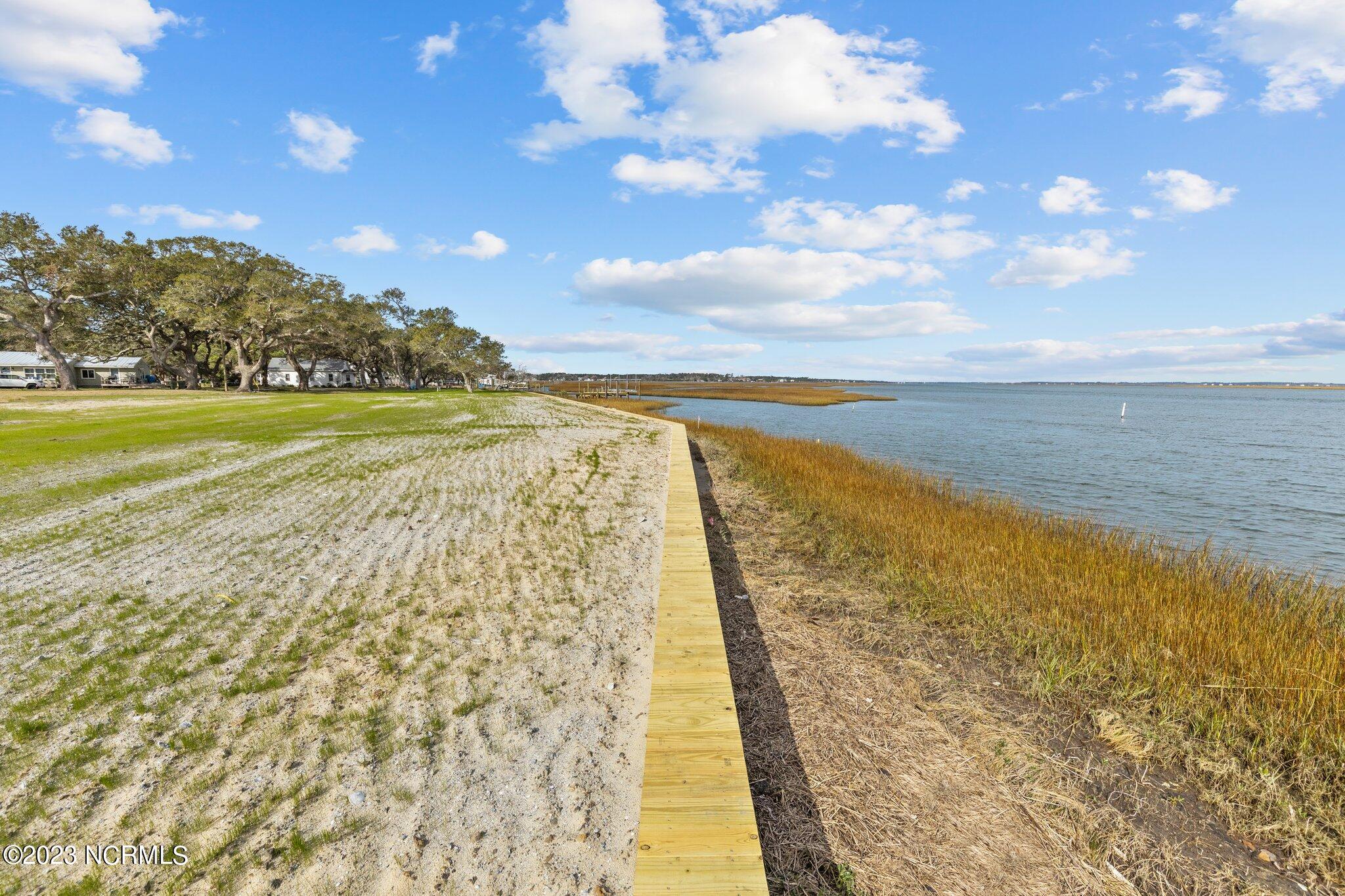 184 Lennoxville Point Road