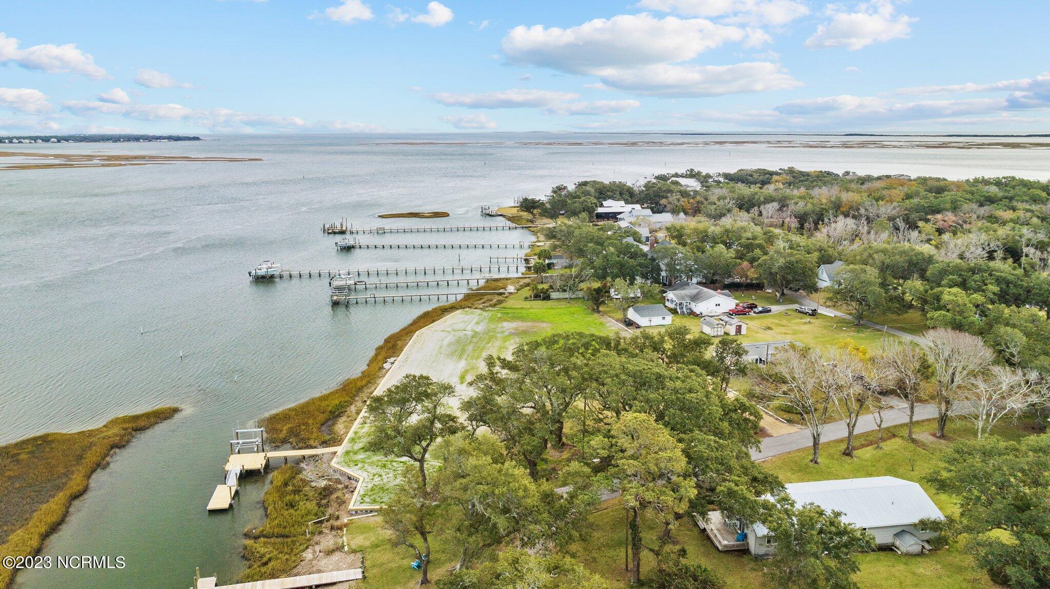 184 Lennoxville Point Road