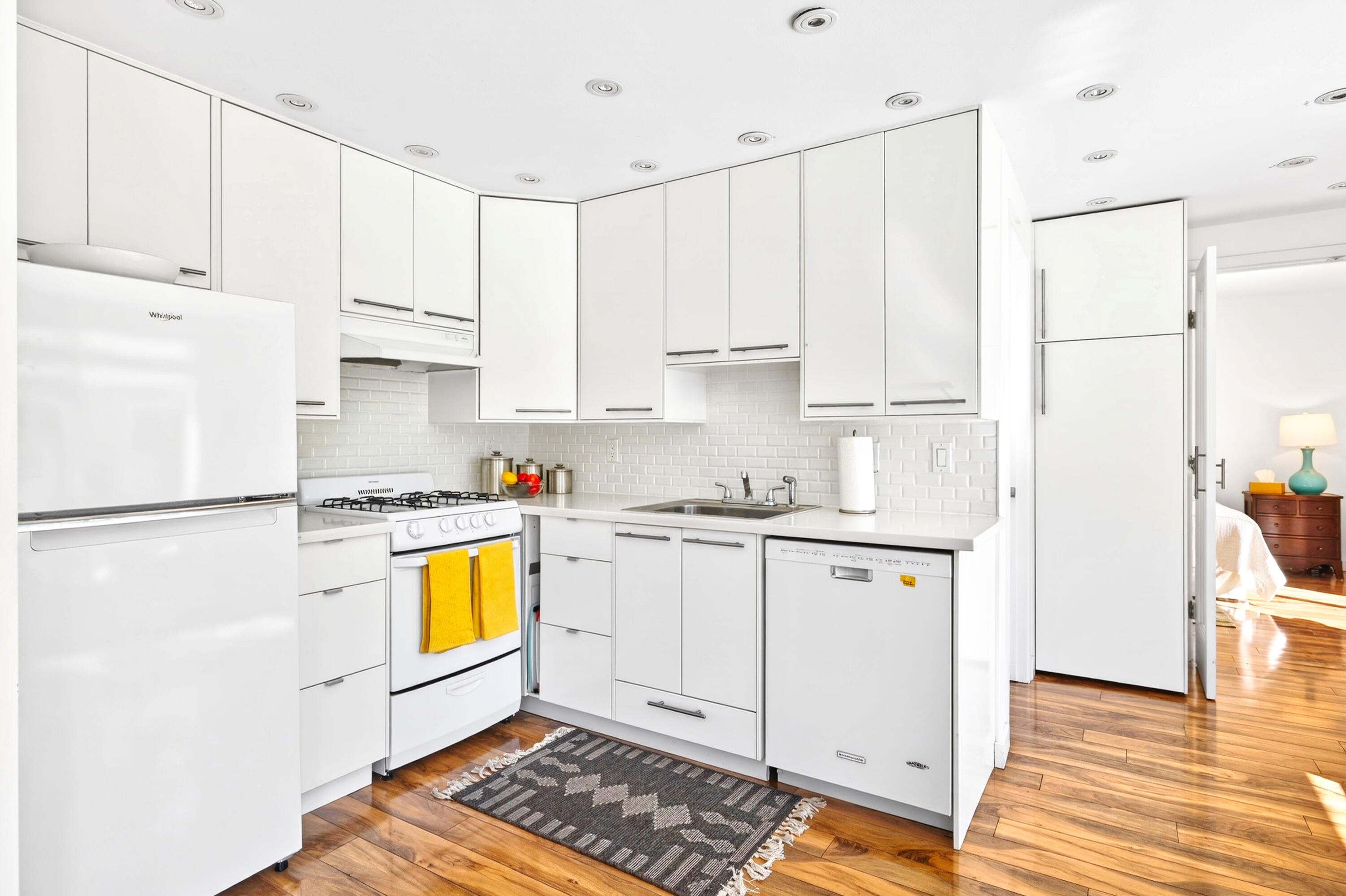 68797 F ST