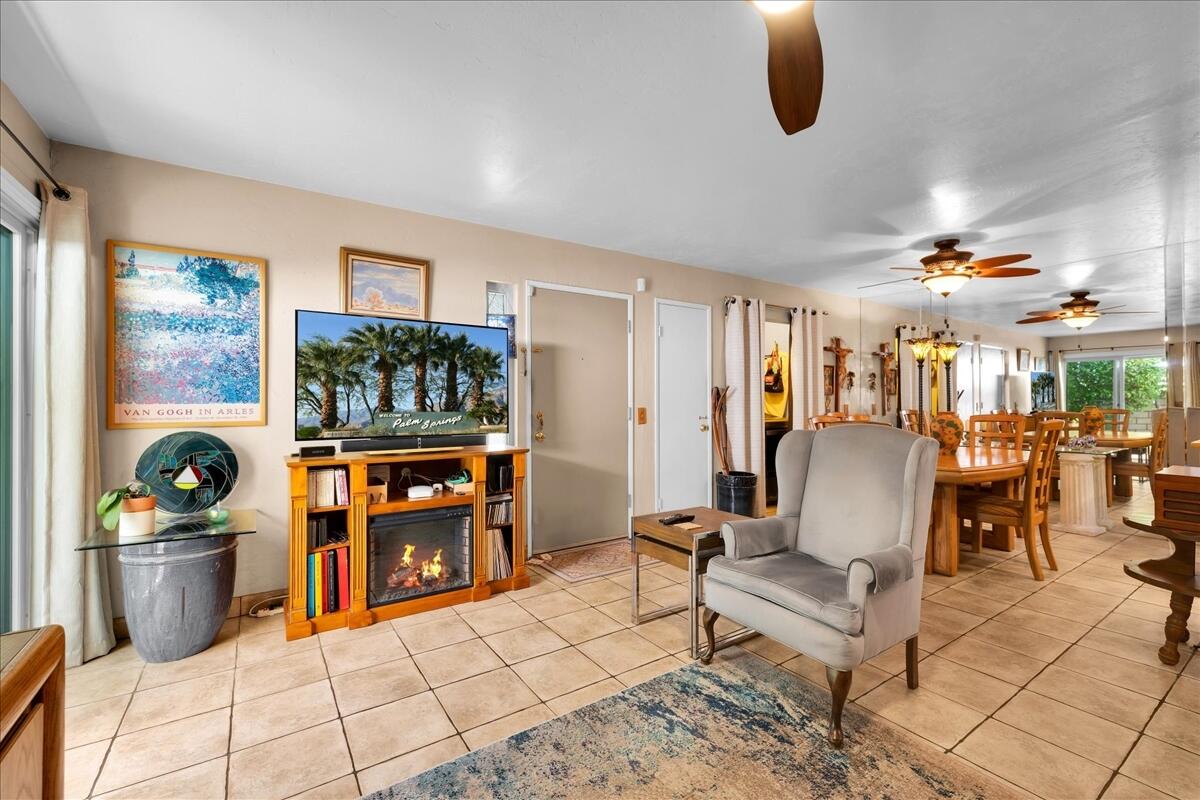 2920 Sunflower CIR