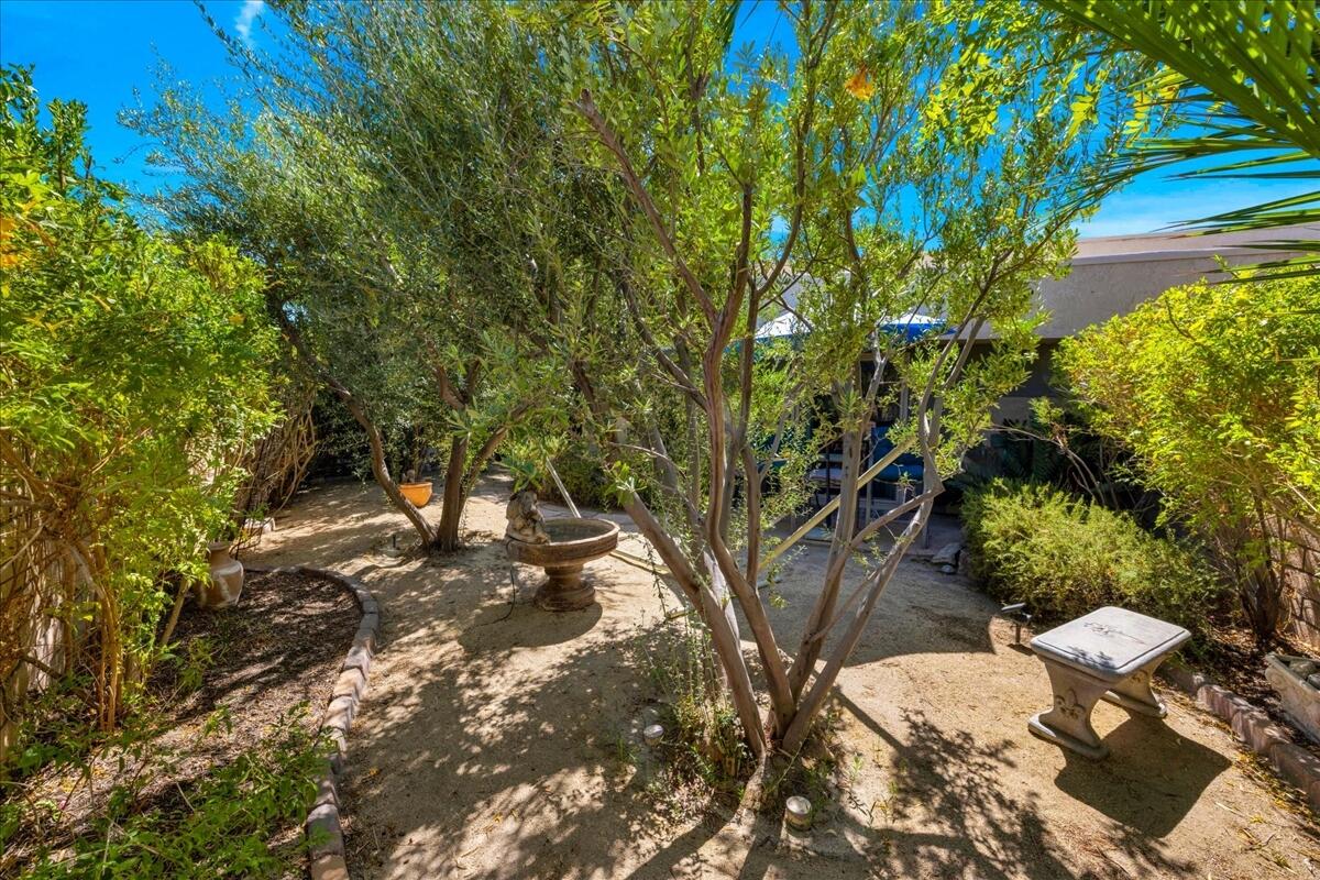 2920 Sunflower CIR