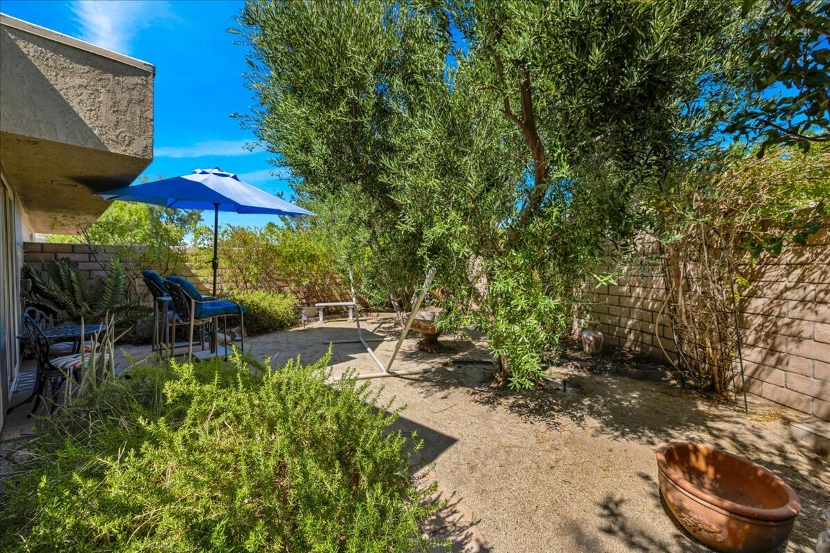 2920 Sunflower CIR