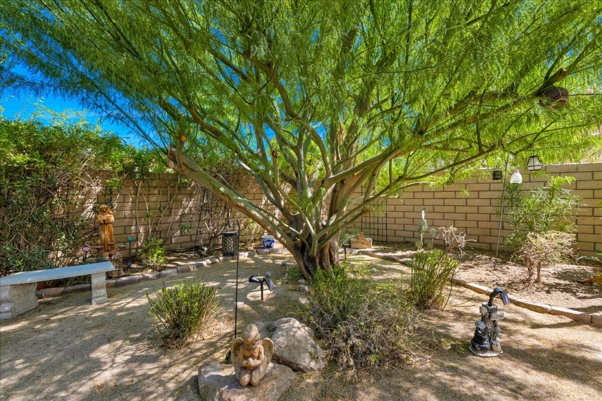 2920 Sunflower CIR