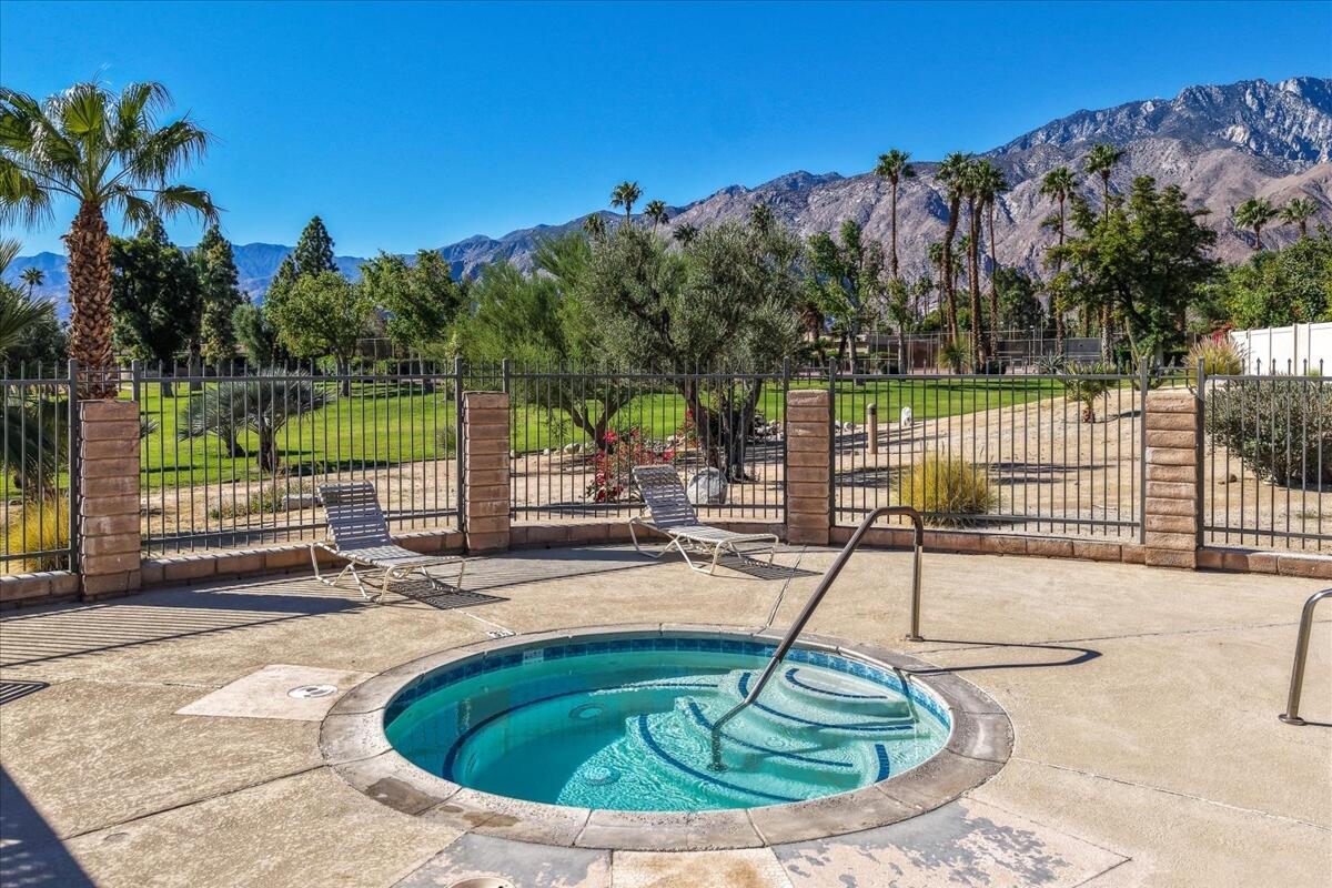 2920 Sunflower CIR