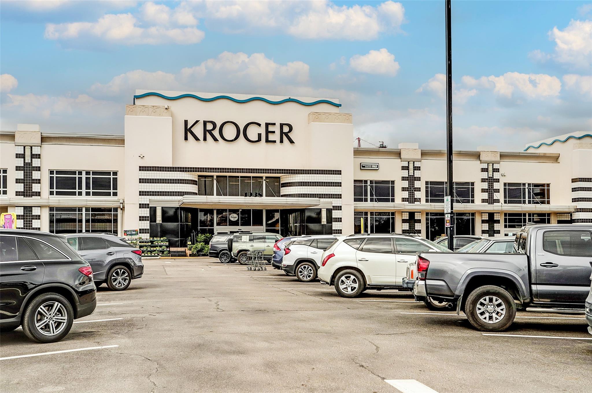 3333 Allen Parkway # 1609