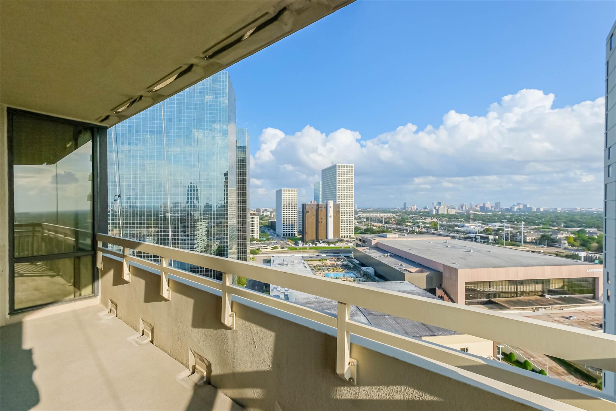 14 Greenway Plaza # 21P