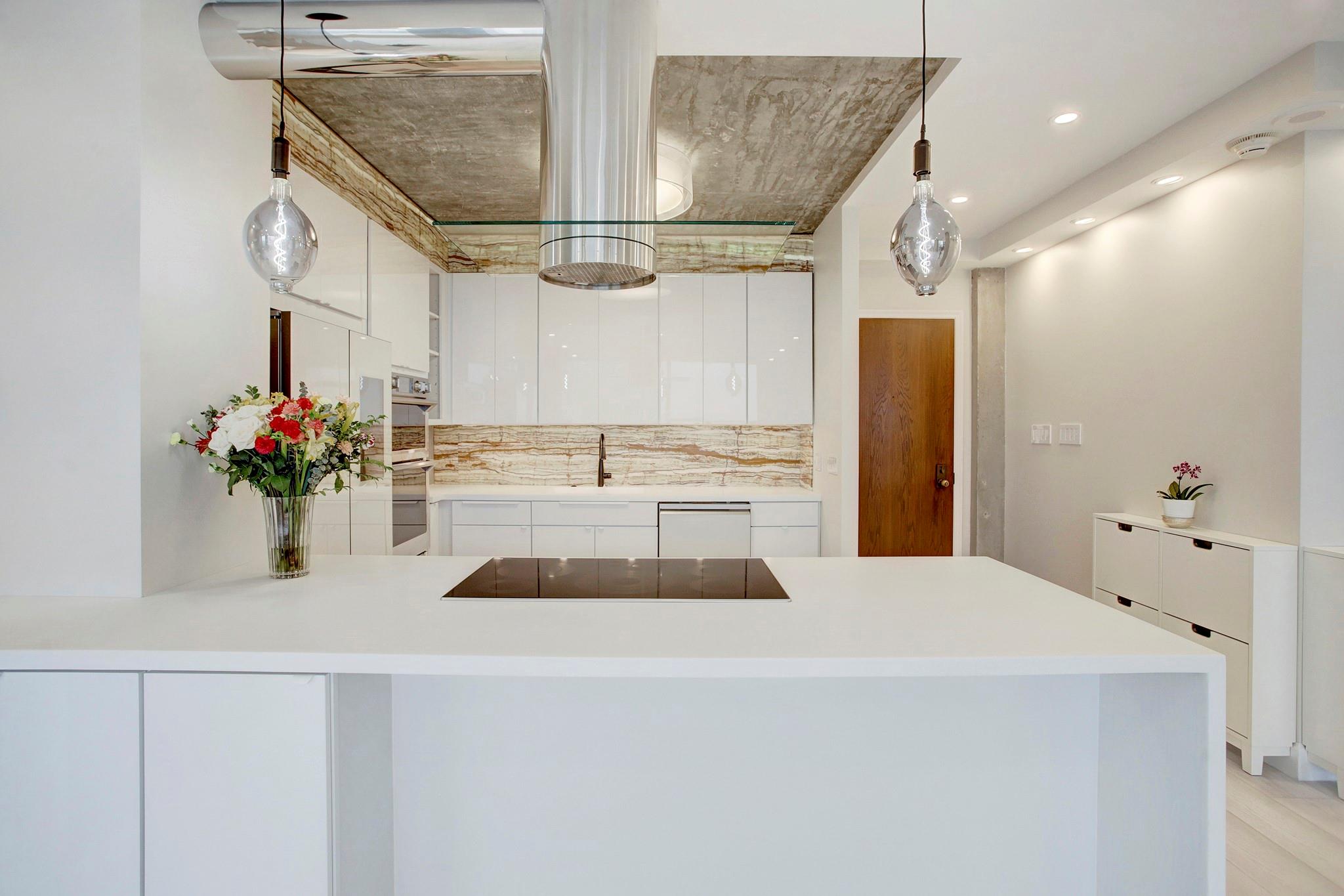 14 Greenway Plaza # 15L