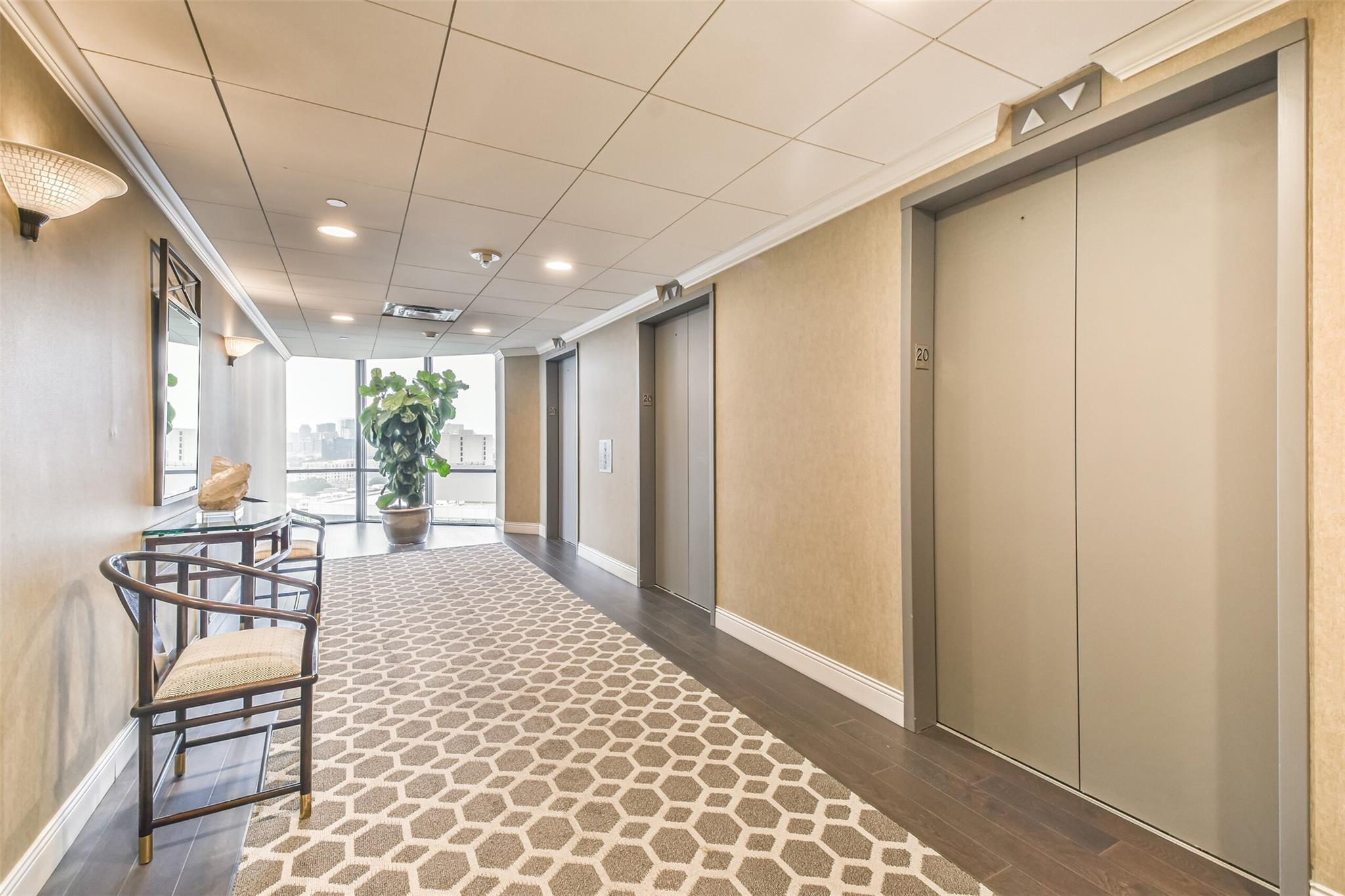 14 Greenway Plaza # 15L