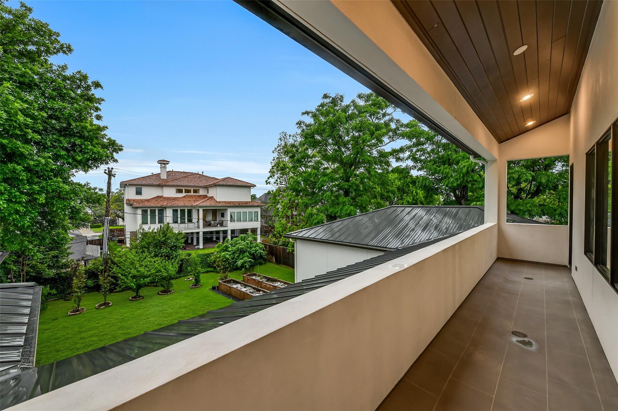 5015 S Braeswood Boulevard