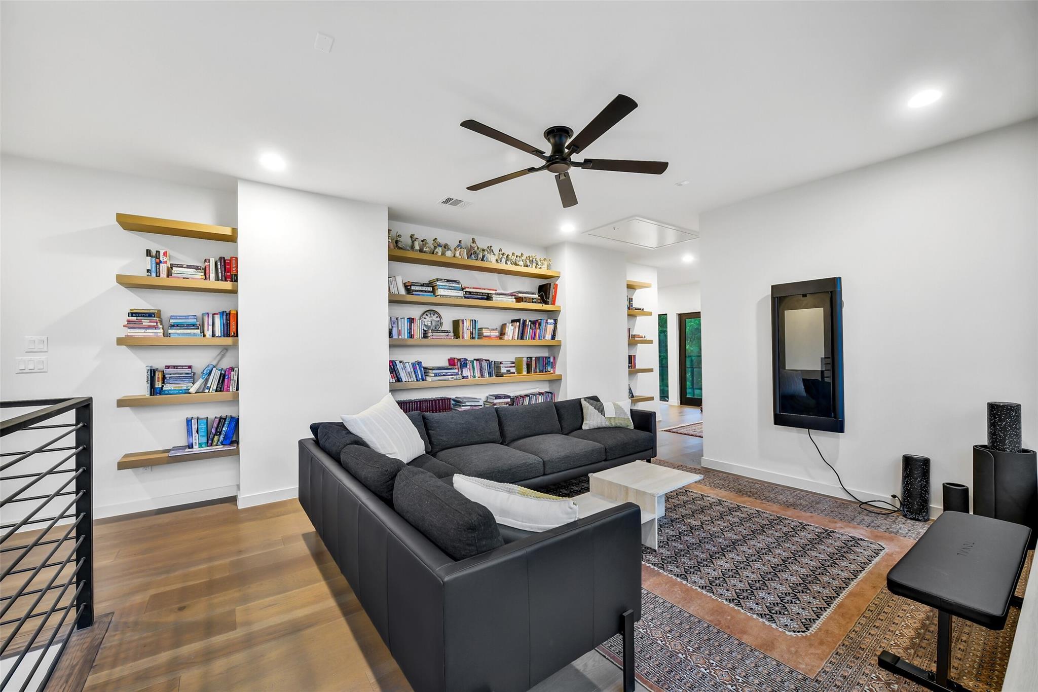 5015 S Braeswood Boulevard