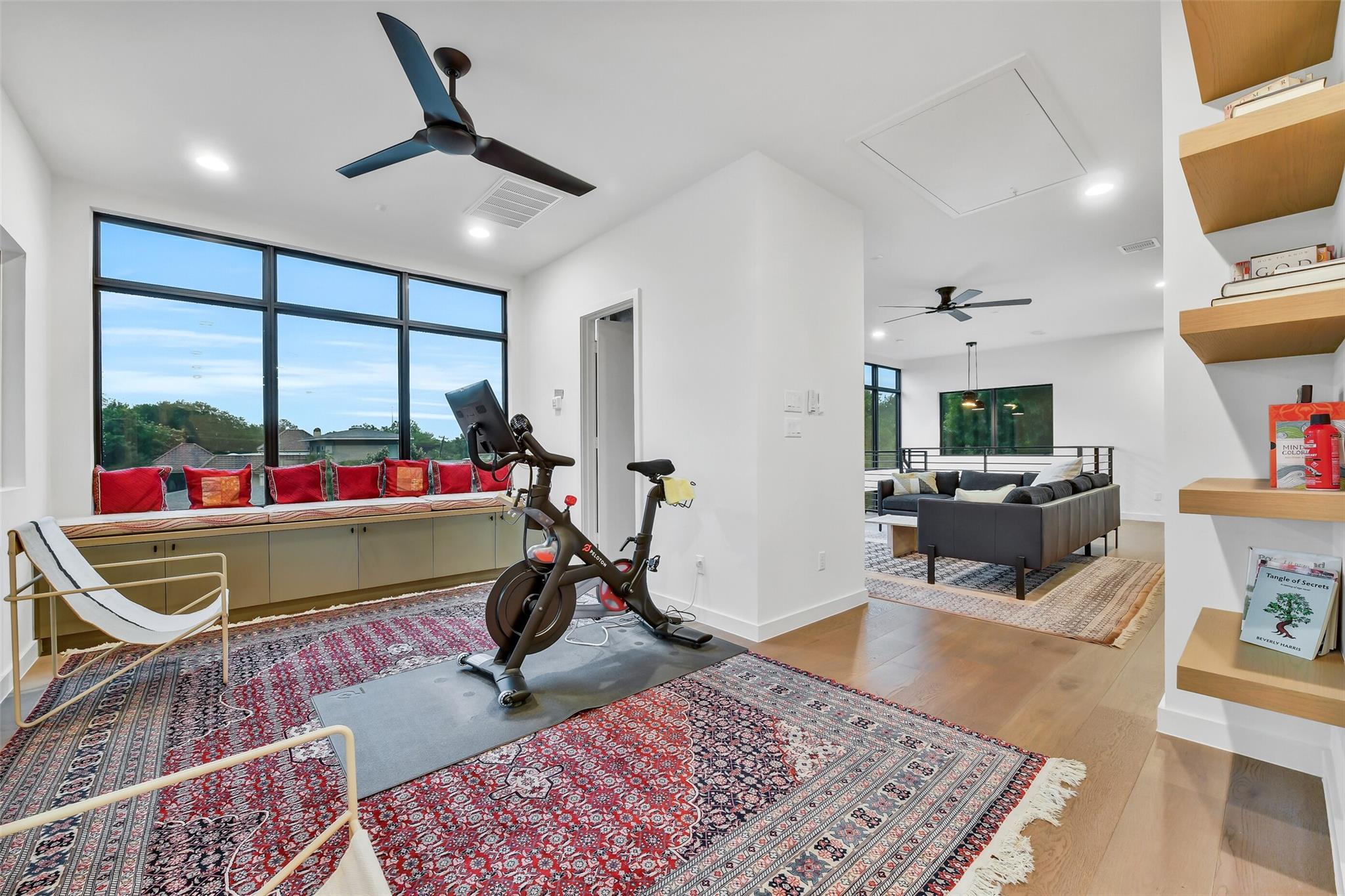 5015 S Braeswood Boulevard